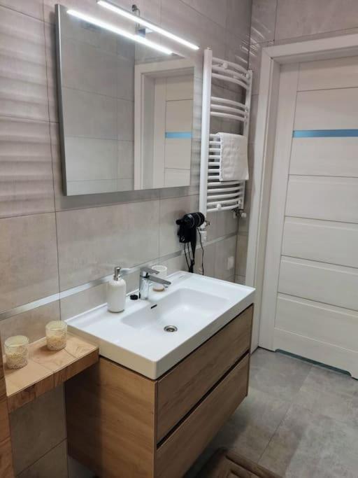 Green Dream Apartment Pobierowo Kryty Basen Ngoại thất bức ảnh